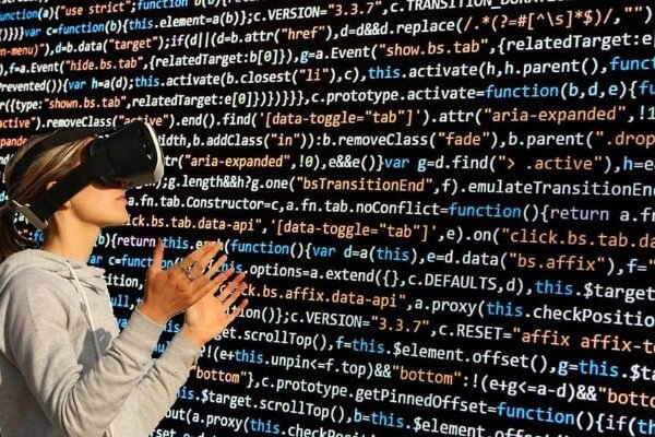 Realidade Virtual e Aumentada: A Próxima Fronteira da Comunicação