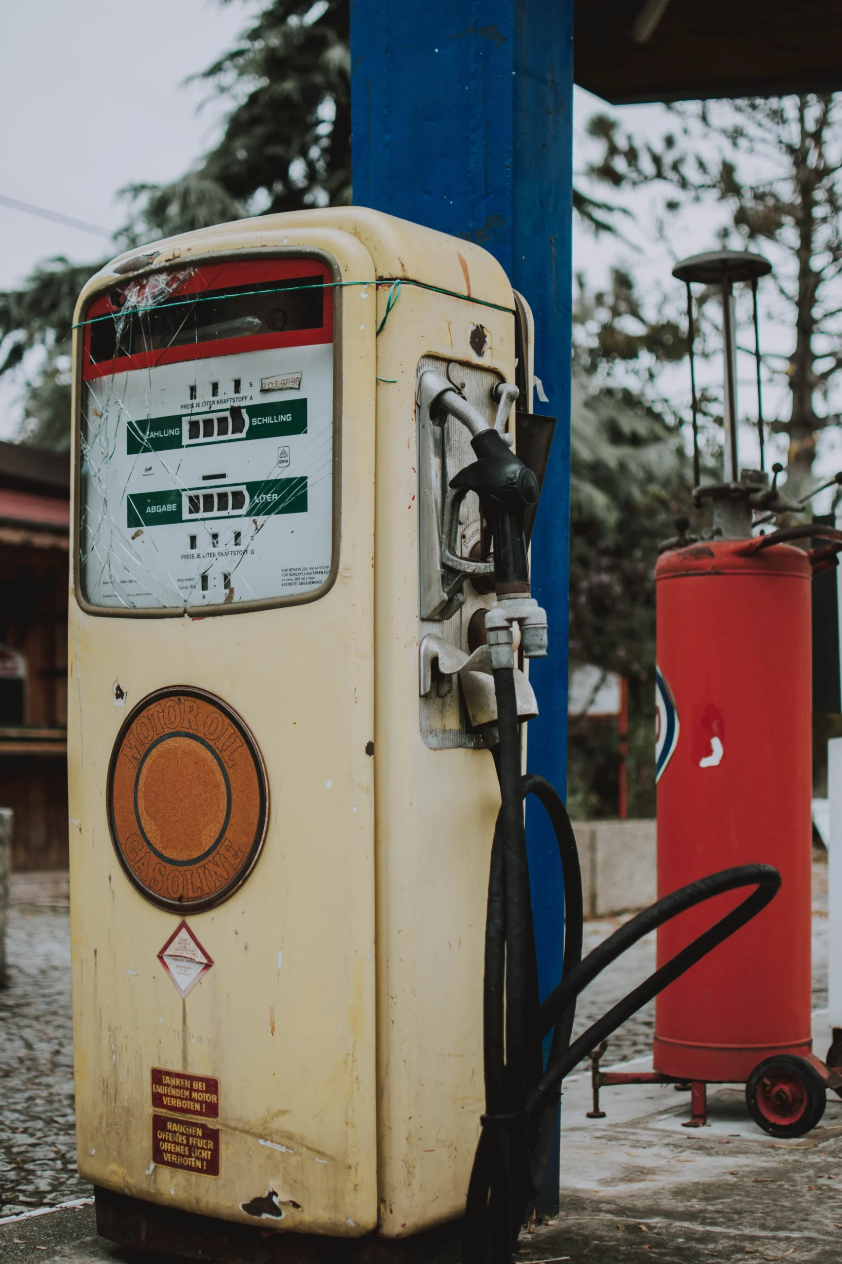 Nas Ruas: Da Condução a Cavalo aos Revolucionários Carros Elétricos Para você em Amparo do Serra